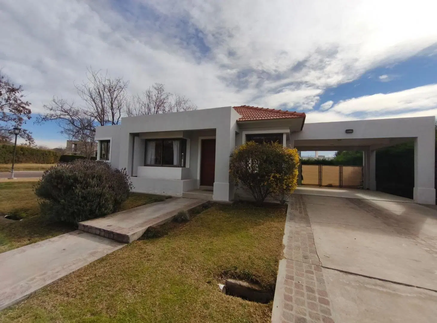 casa alquiler barrio privado chacras 3 habitacione 2
