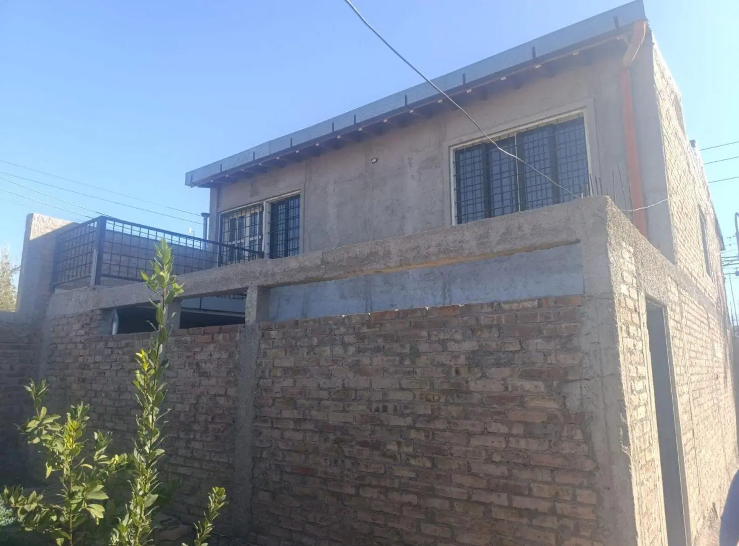 VENTA CASA 4 HABITACIONES  LAS HERAS 8