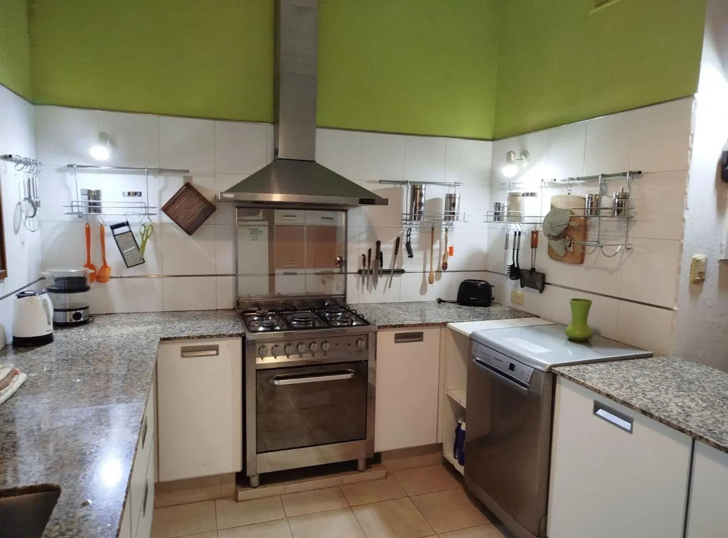 Venta casa 4 hab Barrio Privado Los Cerezos Maipu 4