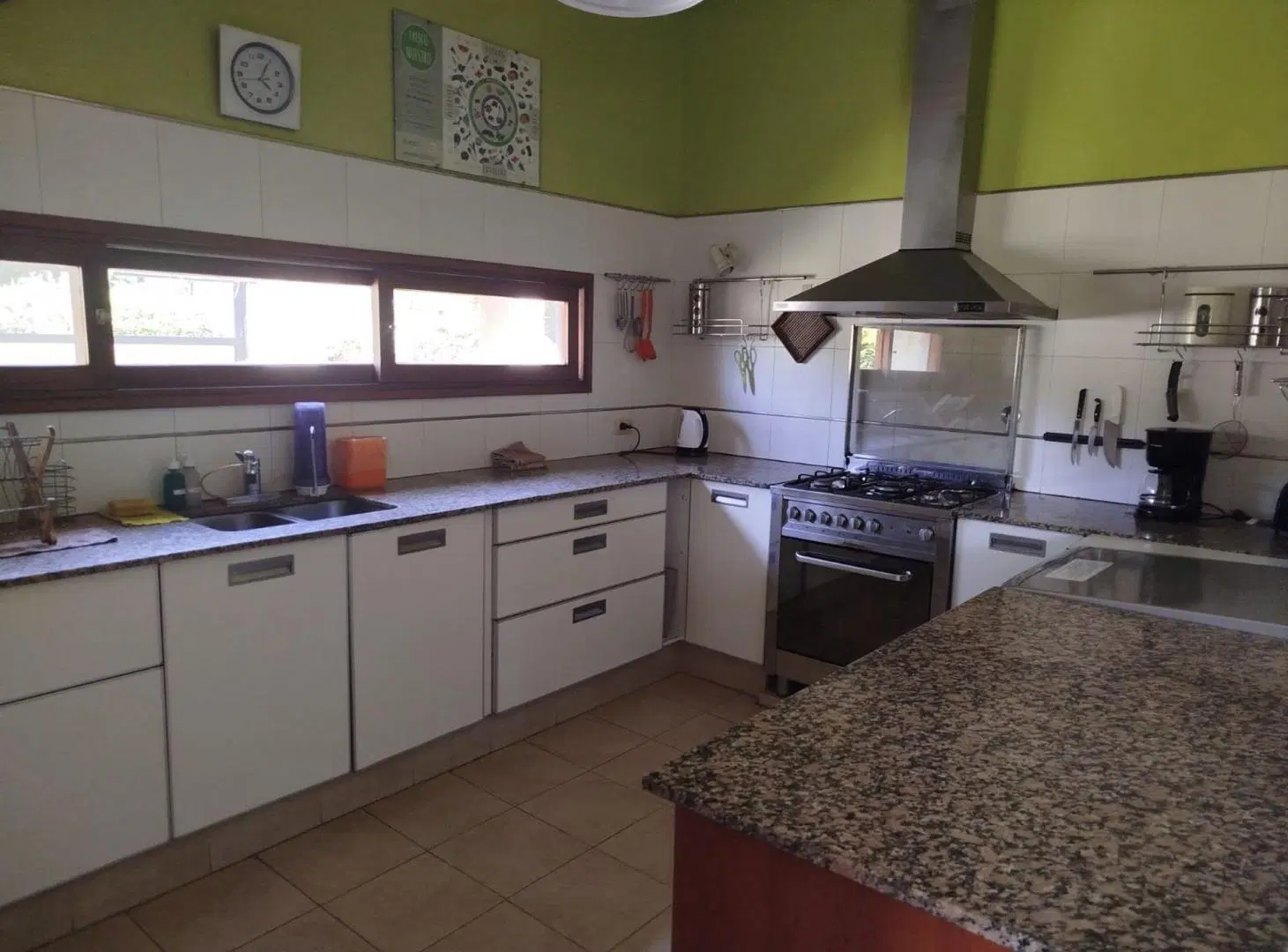 Venta casa 4 hab Barrio Privado Los Cerezos Maipu 3
