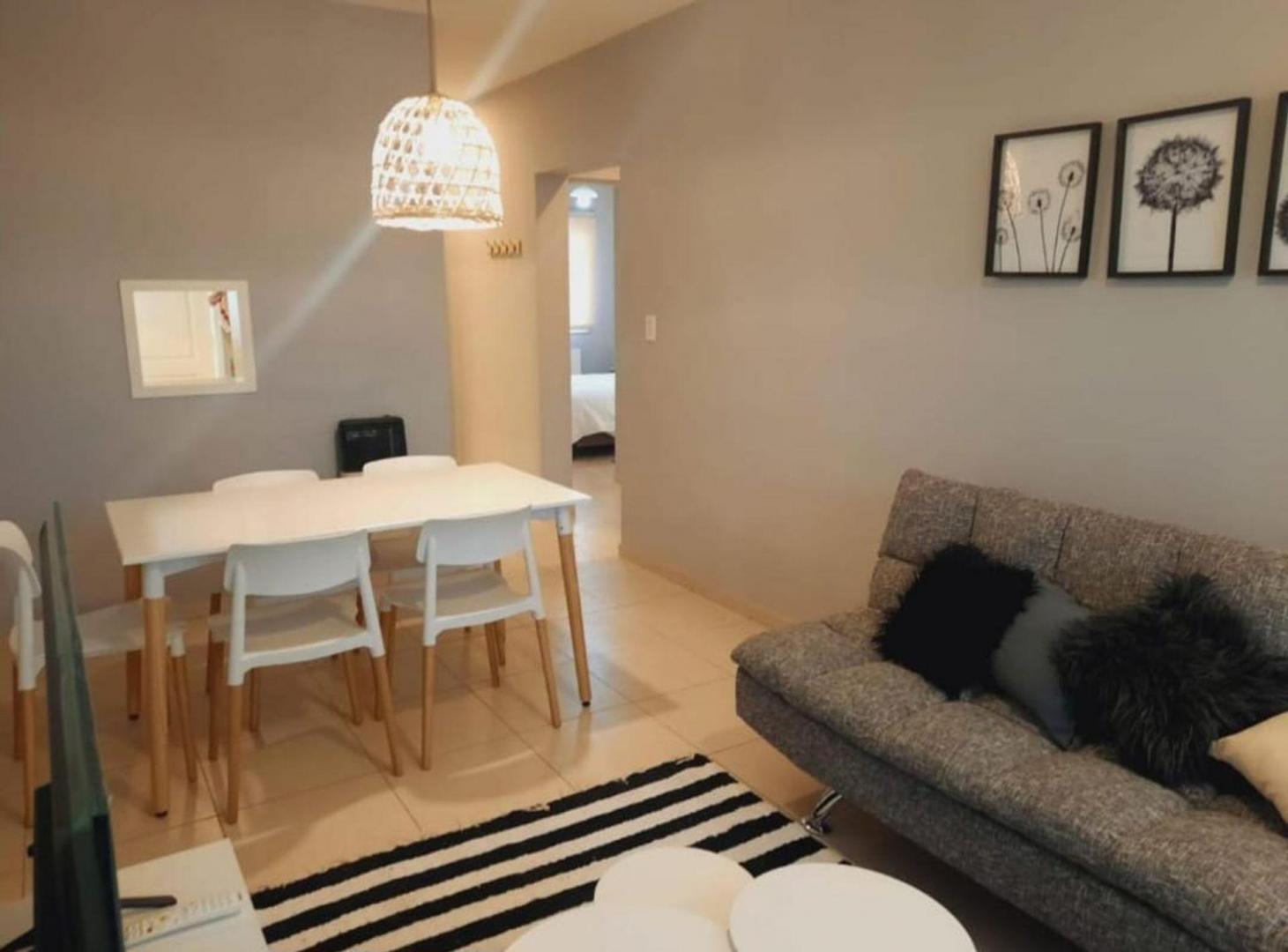 Foto de DEPARTAMENTO AMOBLADO EN VENTA CIUDAD MENDOZA, imagen 1