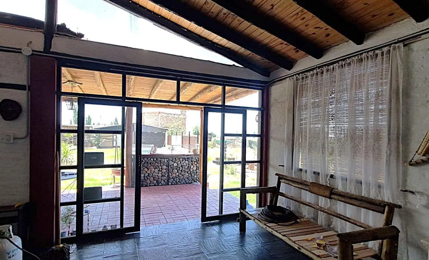 VENTA CASA QUINCHO CON PILETA LUJAN DE CUYO 2