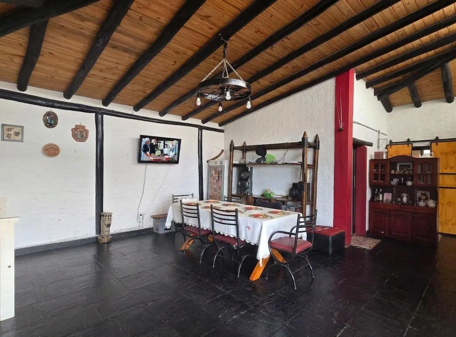 VENTA CASA QUINCHO CON PILETA LUJAN DE CUYO 3