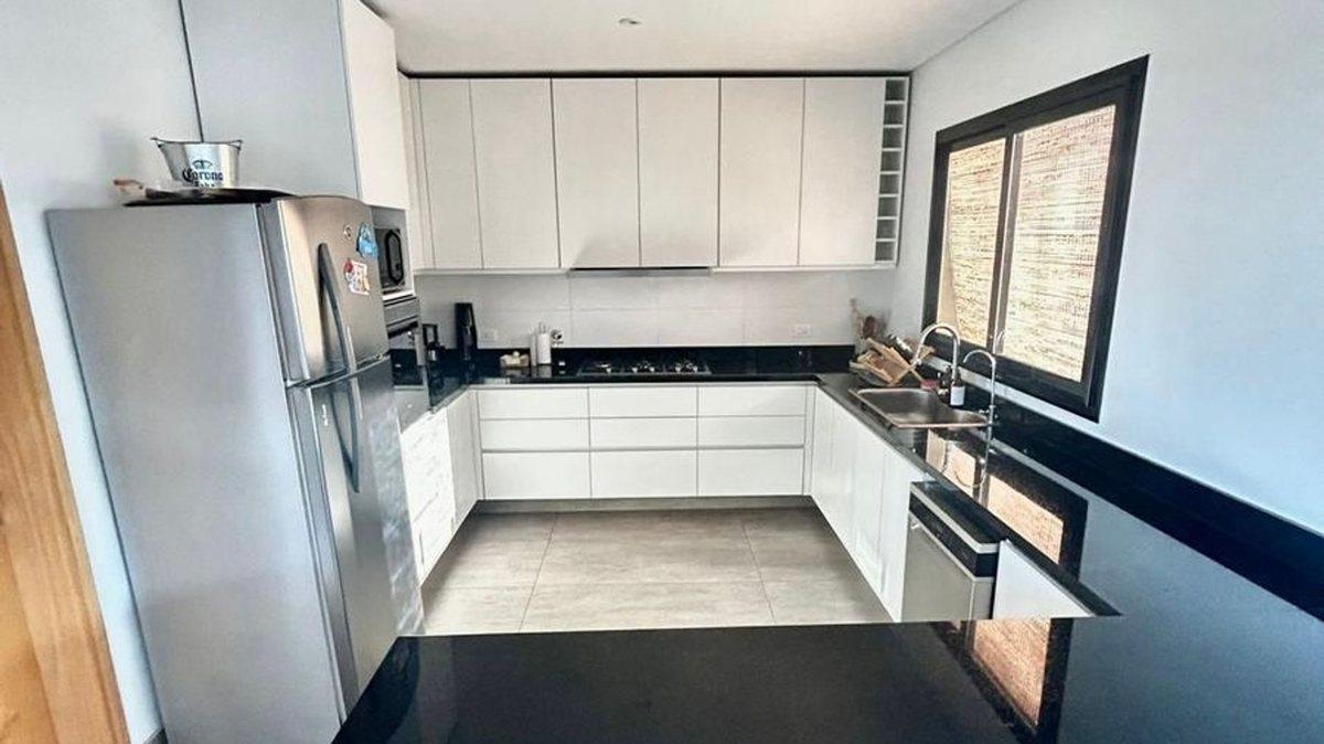 Foto de Casa en Venta en Barrio Privado Mendoza Norte, imagen 4