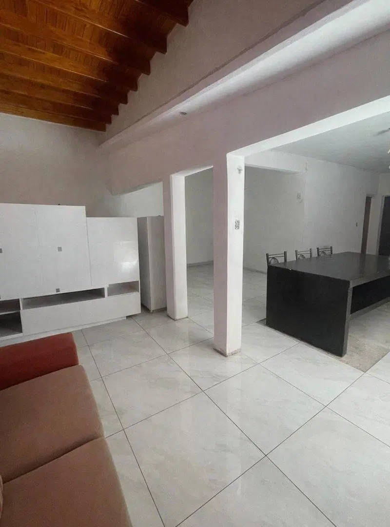 VENTA CASA 2 DORMITORIOS - BARRIO ESTANZUELA 5