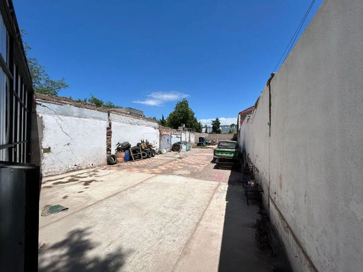 VENTA LOTE SOBRE GRAN AVENIDA MENDOZA 5