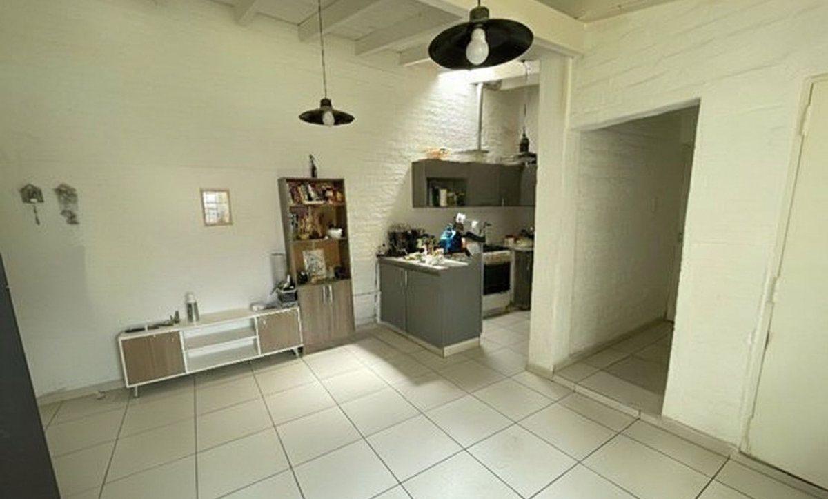 Foto de CASA VENTA CON DEPARTAMENTO PILETA LA PUNTILLA MZA, imagen 2