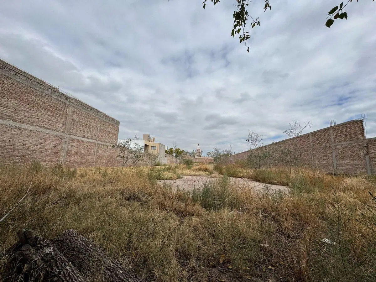 Terreno de 1 ha 2 m2 a la venta en Villanueva 3