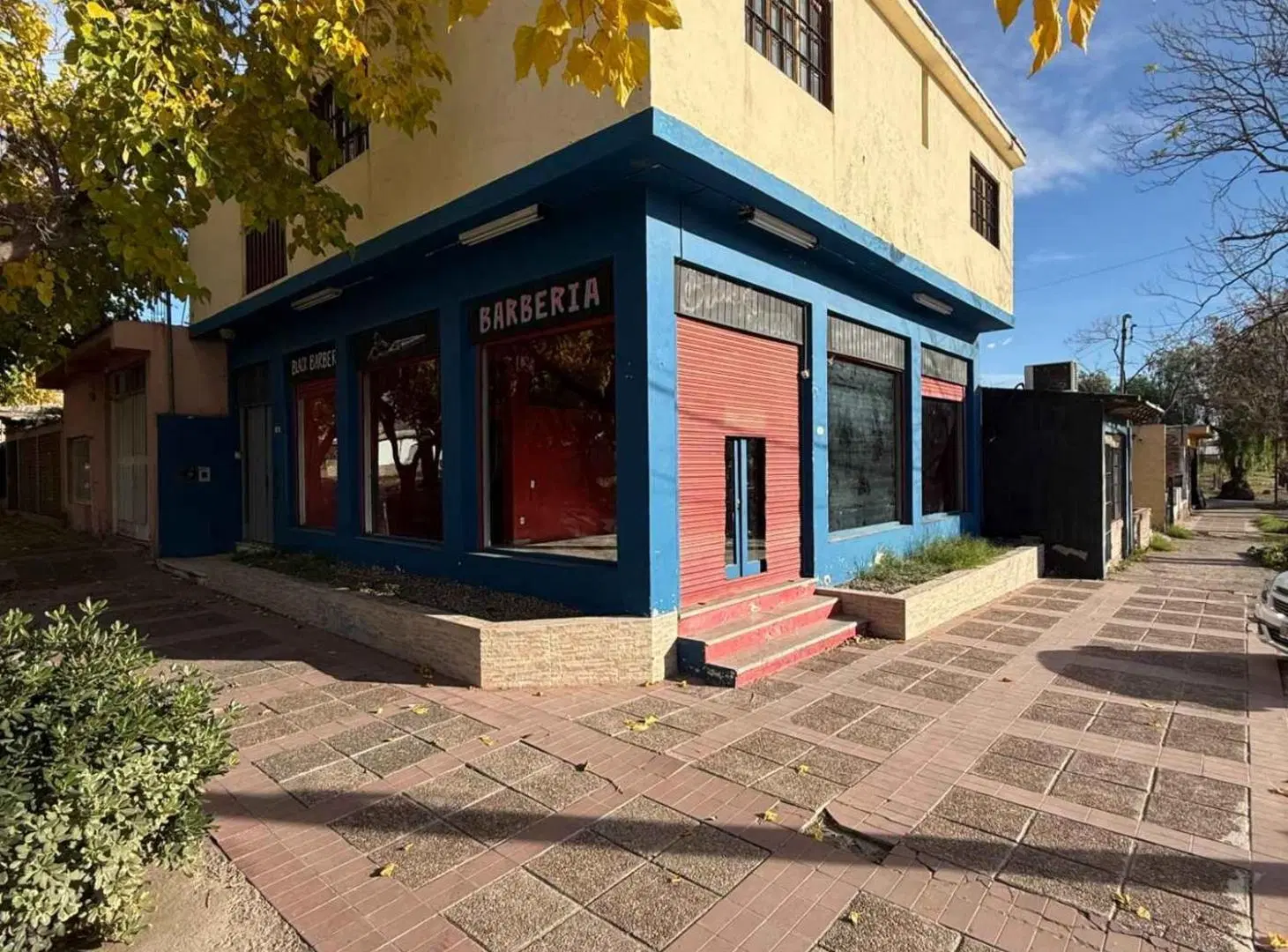 Local comercial en alquiler, esquina B° Municipal. 1