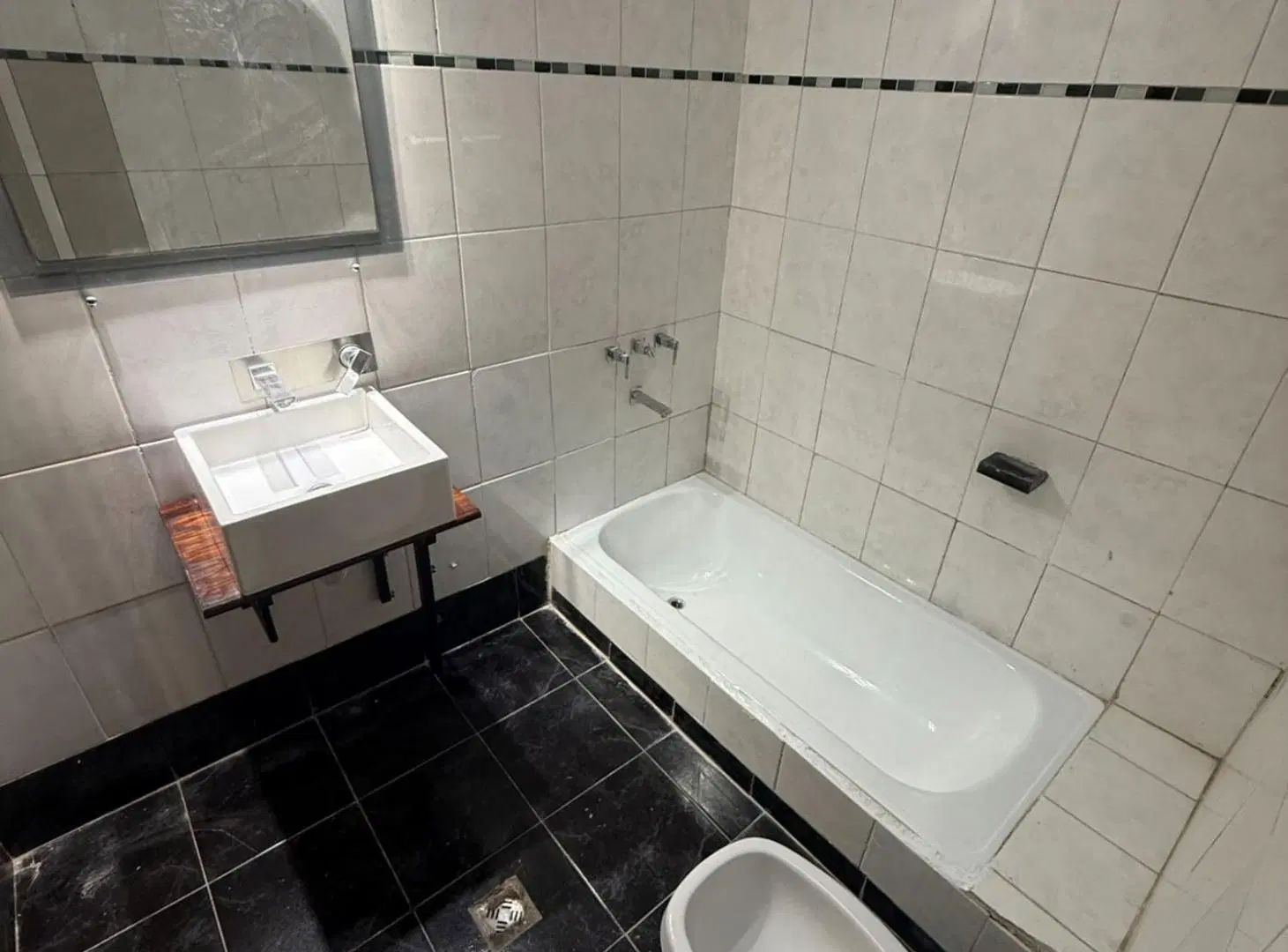 Casa en venta 3 dormitorios con piscina en Dorrego 5