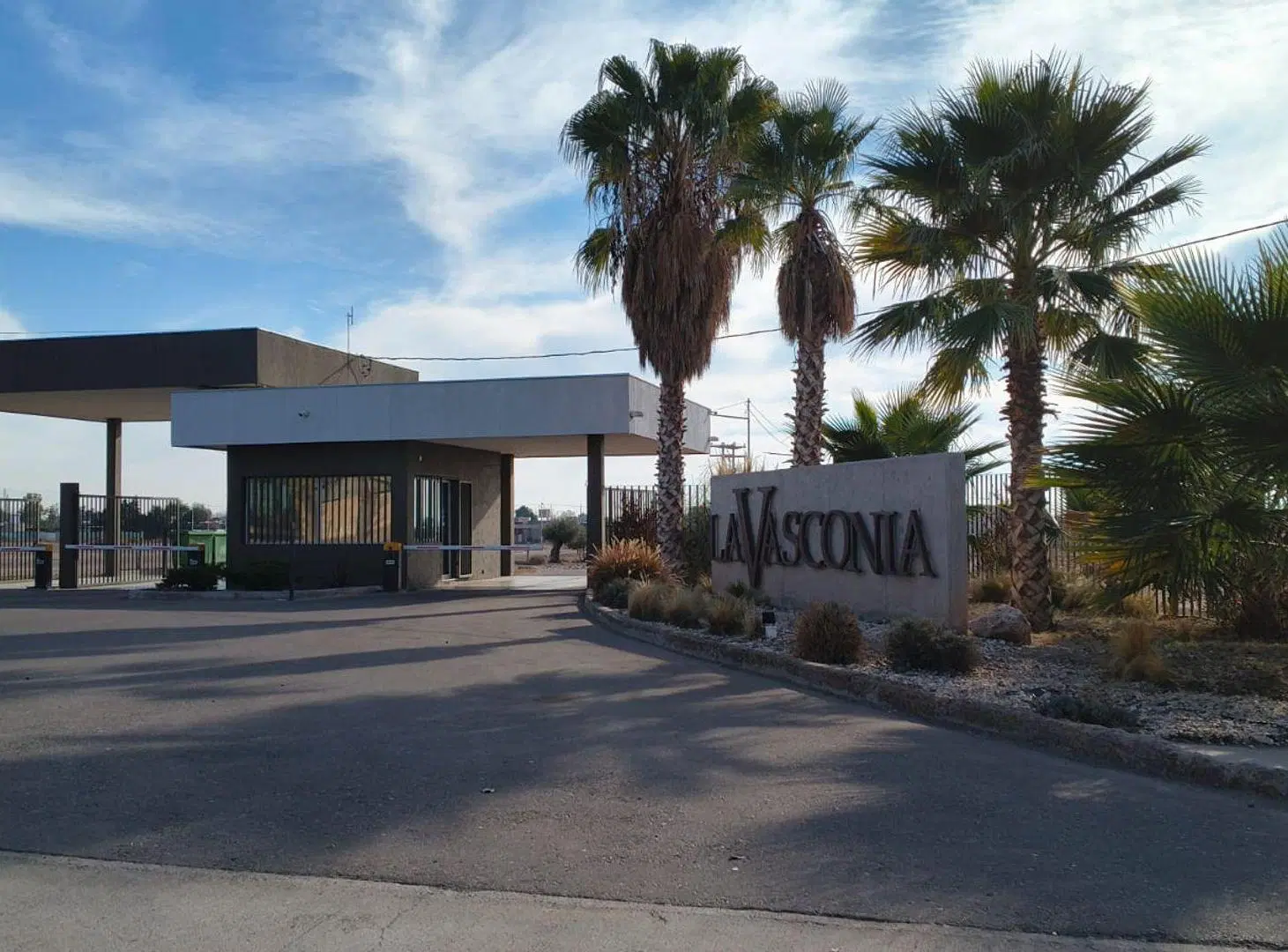 LOTE ESQUINA LA VASCONIA 5