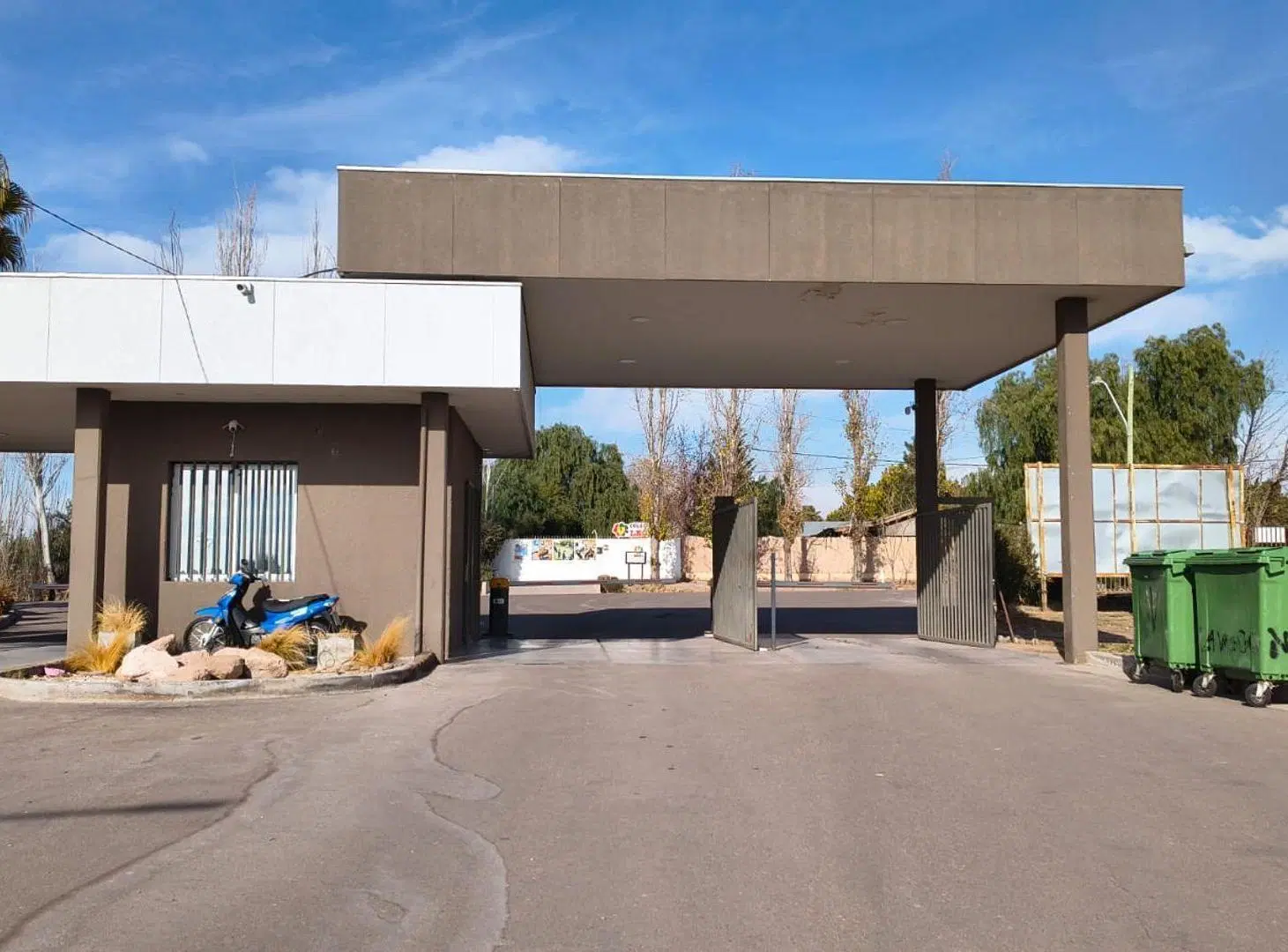 LOTE ESQUINA LA VASCONIA 1
