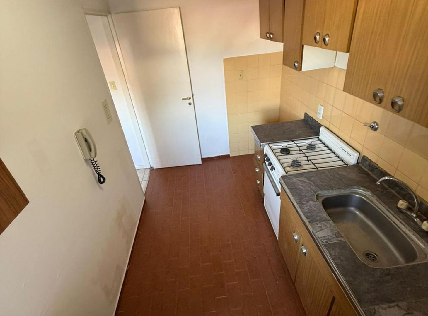 Foto de VENTA DEPARTAMENTO 2 DORMITORIOS GODOY CRUZ, imagen 2
