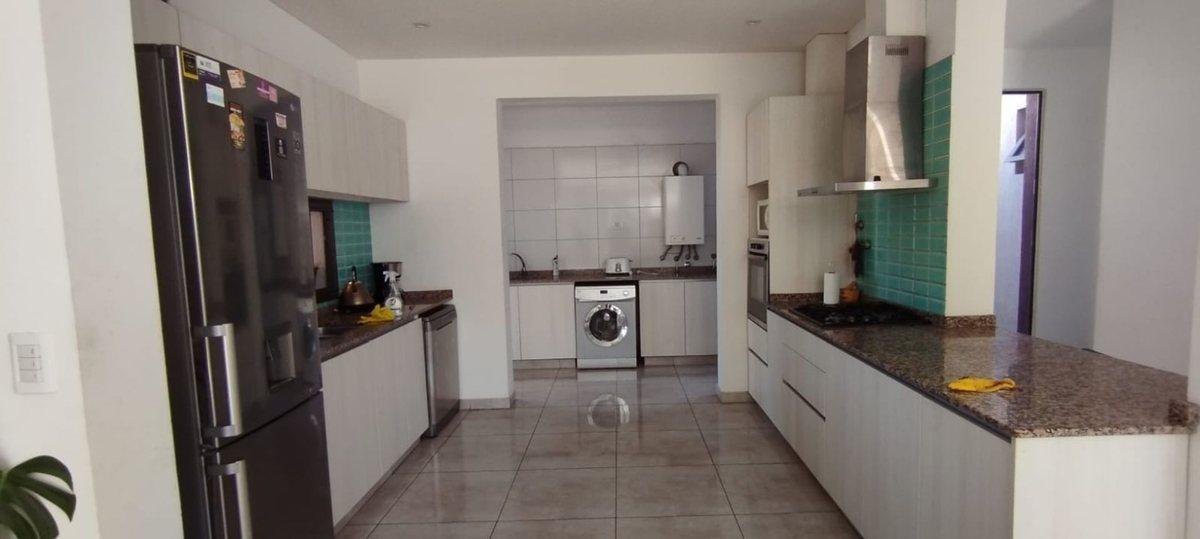 Foto de VENTA-CASA-RINCON DE DRUMOND-LUJAN-MENDOZA, imagen 3