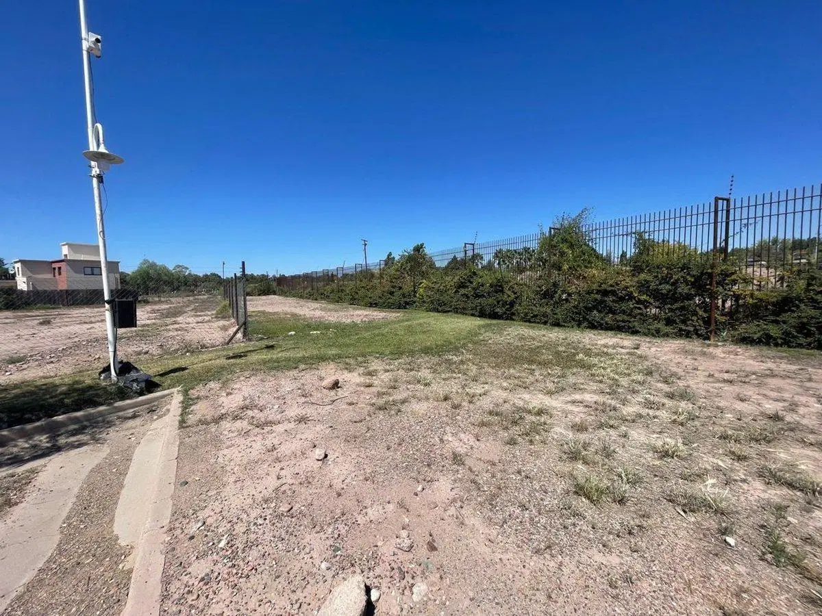 LOTE VENTA CALLE LARREA C. DE CORIA SEMI PRIVADO 5