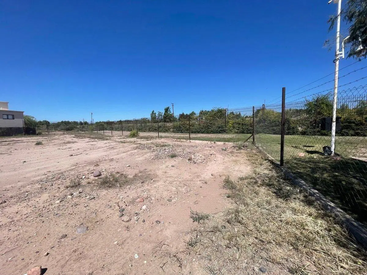LOTE VENTA CALLE LARREA C. DE CORIA SEMI PRIVADO 3