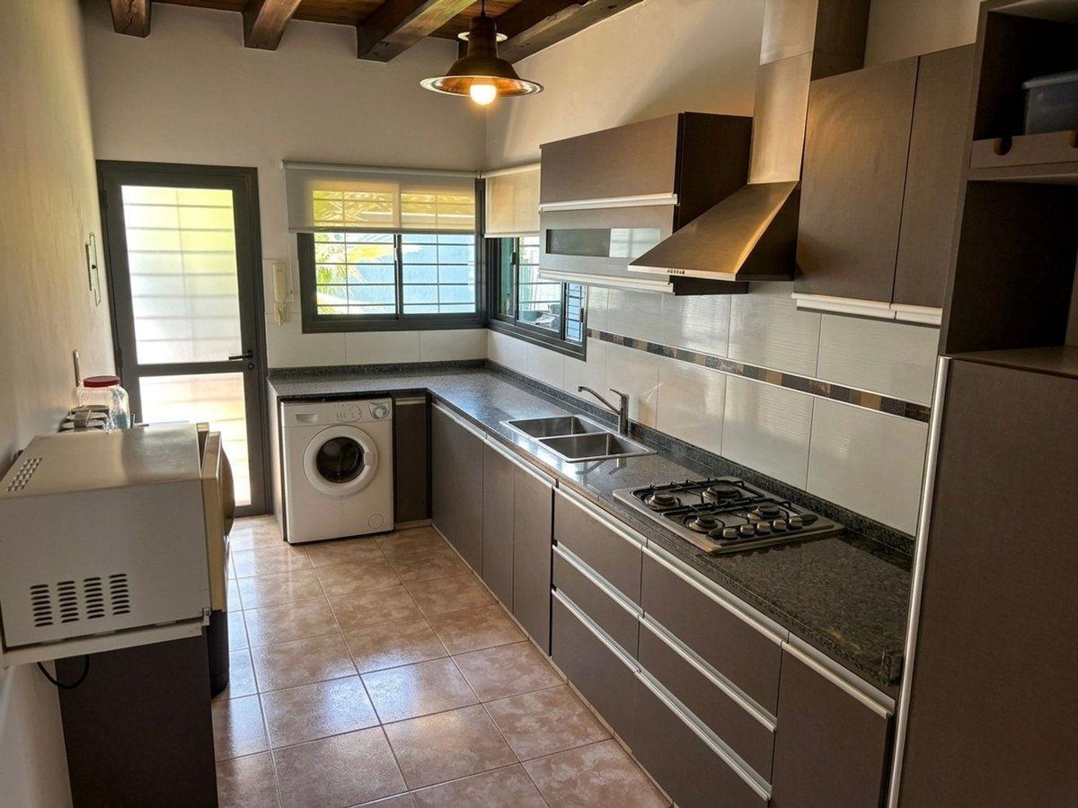 Foto de Casa de 4 habitaciones en Venta en Guaymallén, imagen 5