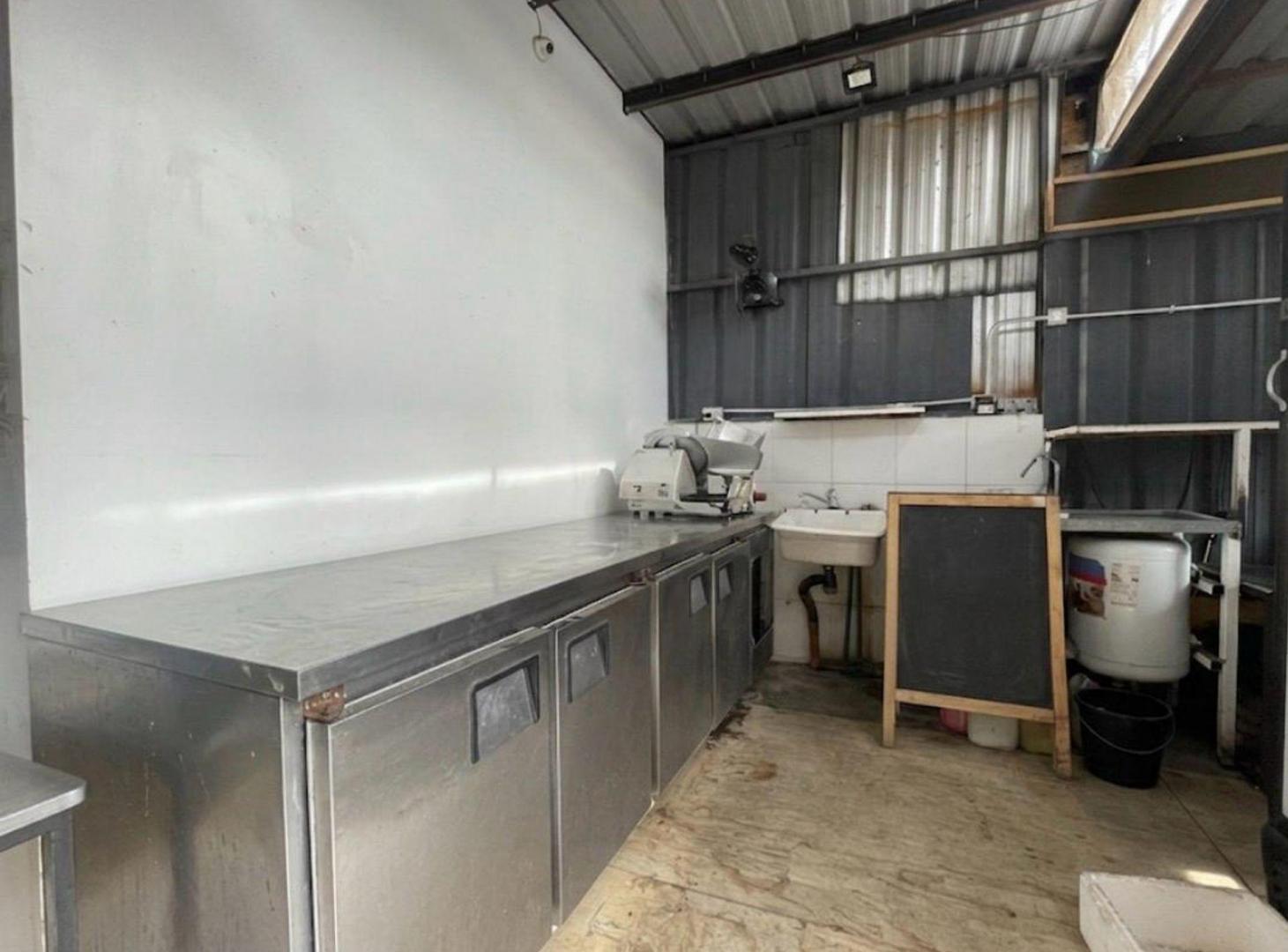 Foto de ALQUILER LOCAL COMERCIAL NOVAMARKET GUAYMALLEN, imagen 4