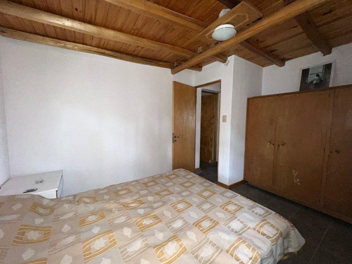 Foto de VENTA CASA CON PILETA SEMI PRIVADO VISTALBA MDZ, imagen 3