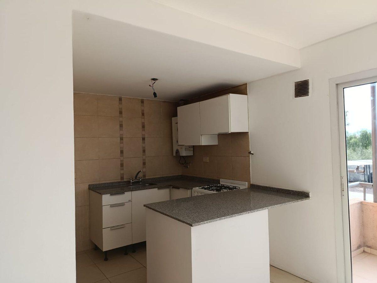 Foto de DEPARTAMENTO EN VENTA 1 DORMITORIO, GUAYMALLÉN, imagen 2