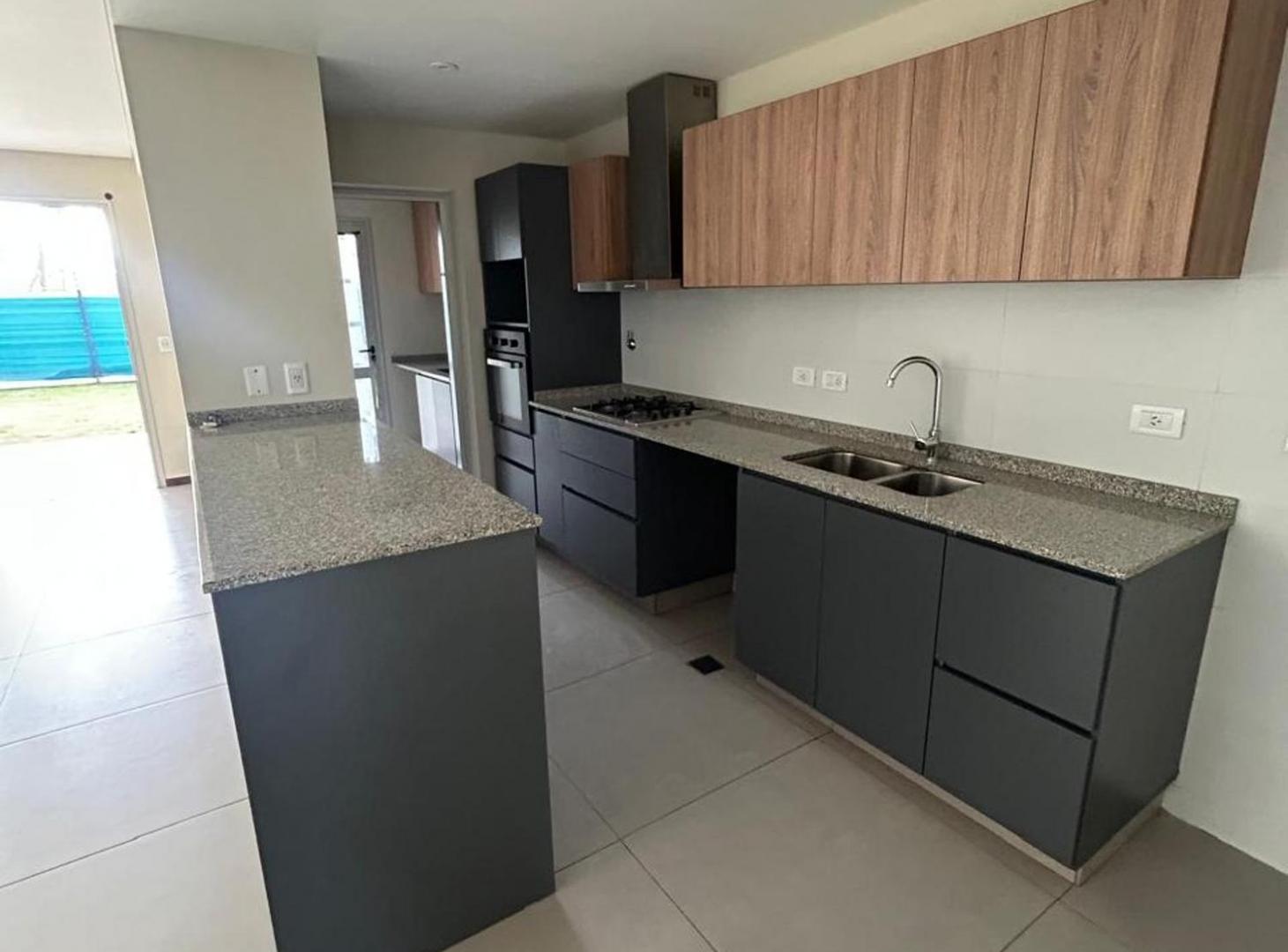 Foto de ALQUILER DUPLEX 2 DORMITORIOS LUJAN DE CUYO, imagen 2