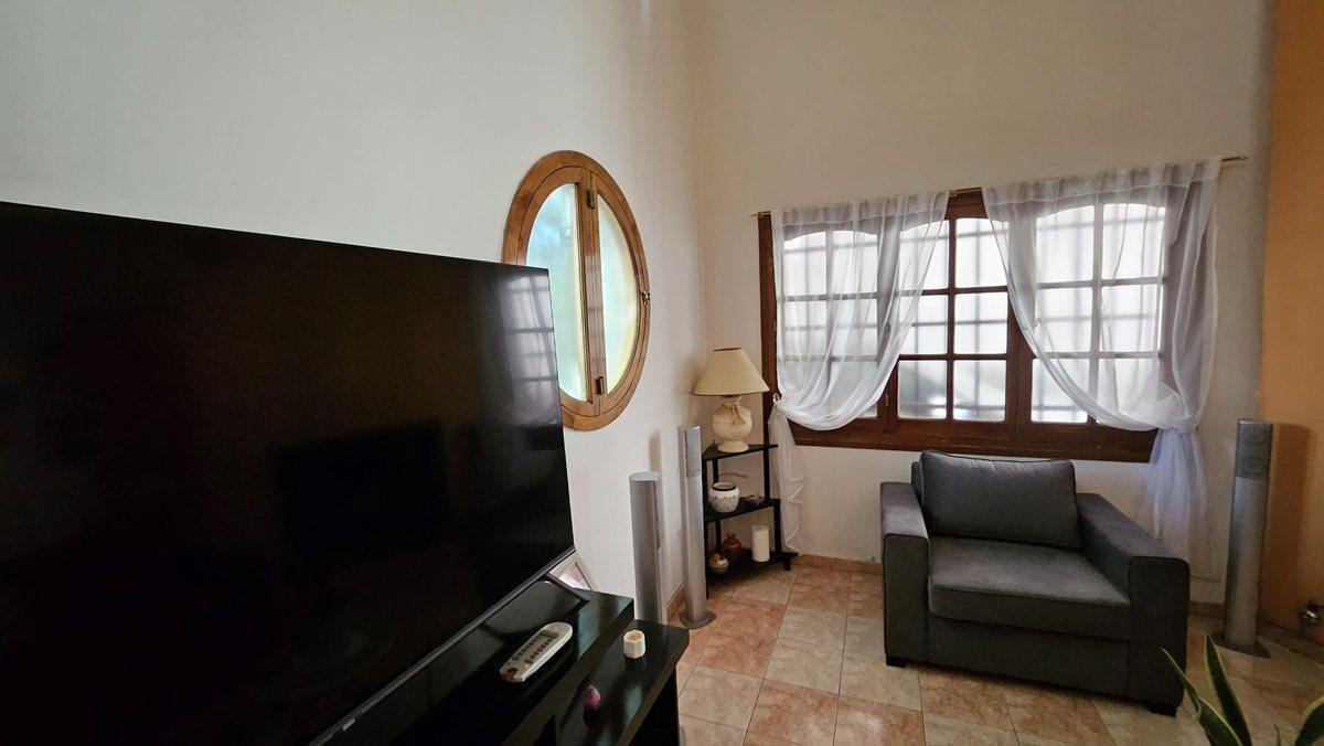 Foto de VENTA-PERMUTA CASA Bº BOMBAL 3 HAB. CIUDAD MENDOZA, imagen 3