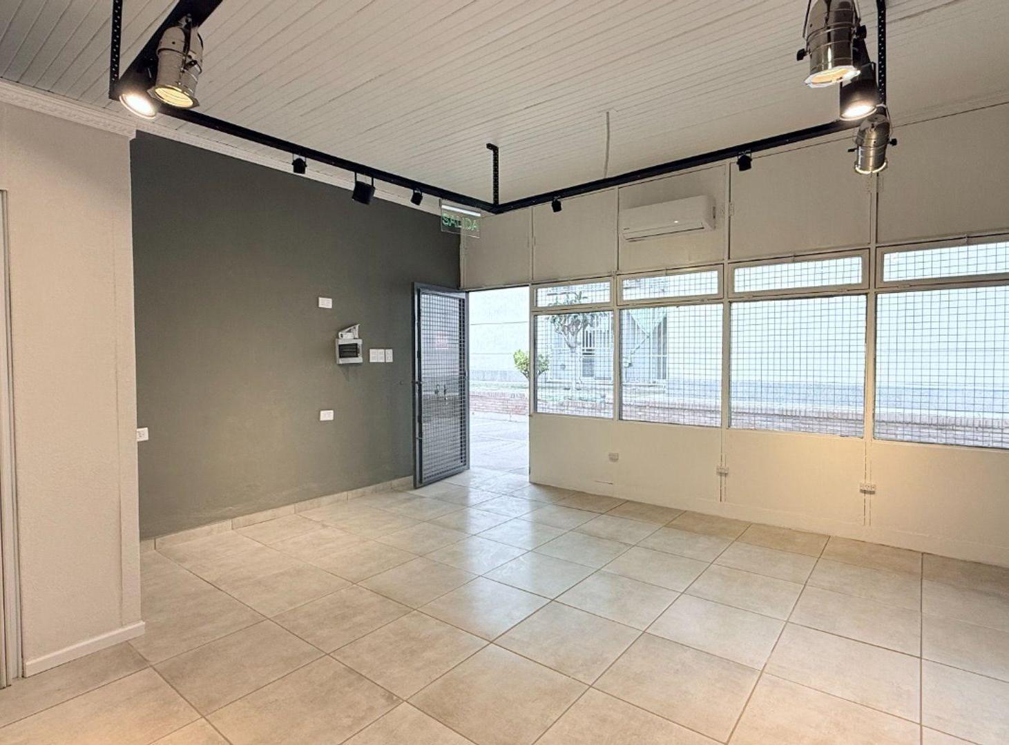 Foto de Local comercial en Venta. Cuarta Sección, Mendoza, imagen 1