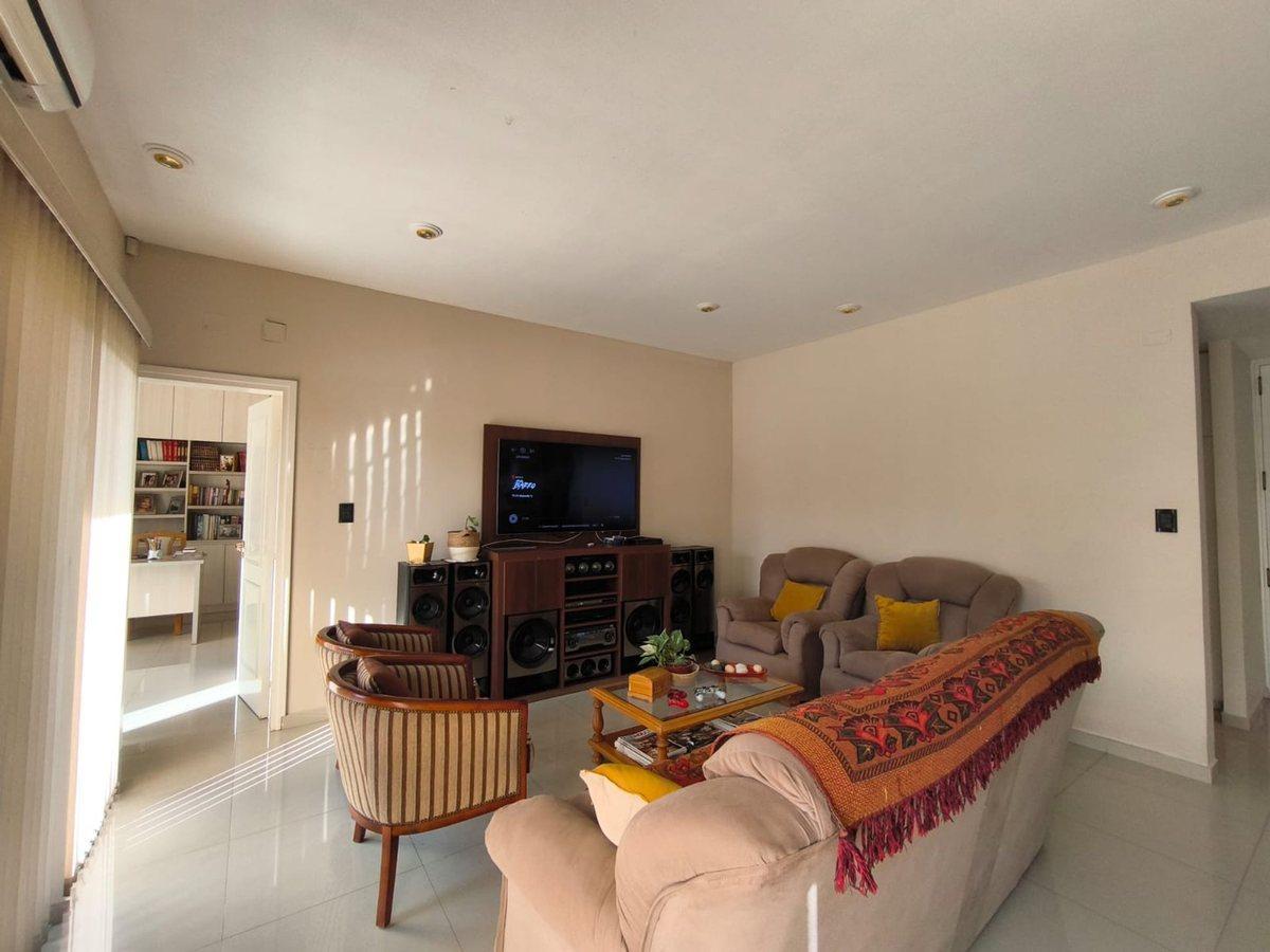 Foto de VENTA CASA 3 DORMITORIOS GUAYMALLEN Bº LA BAJADA, imagen 2