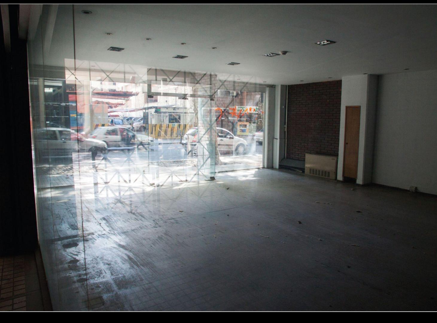 Foto de EDIFICIO CORPORATIVO EN VENTA CIUDAD DE MENDOZA, imagen 2