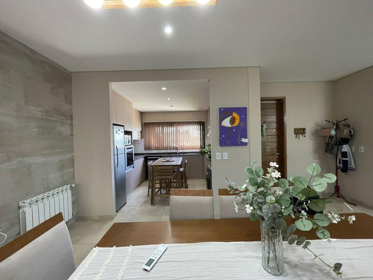 Foto de VENTA CASA B PRIVADO LAS RETAMAS RODEO MENDOZA, imagen 1