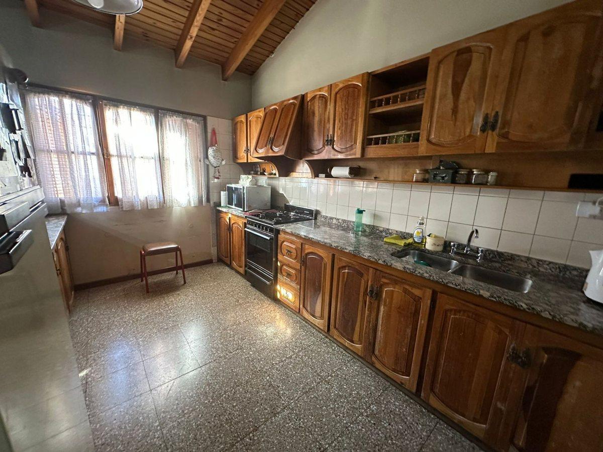 Foto de Casa a la Venta en Dorrego 4 habitaciones, imagen 5