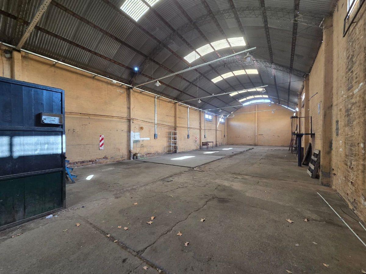 Foto de GALPÓN PARABÓLICO 400M2 A MTS FECOVITA, imagen 2