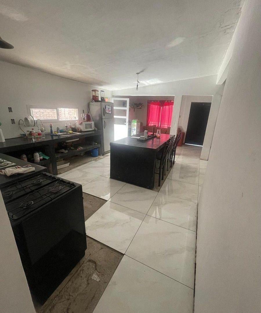 Foto de VENTA CASA 2 DORMITORIOS - BARRIO ESTANZUELA, imagen 4