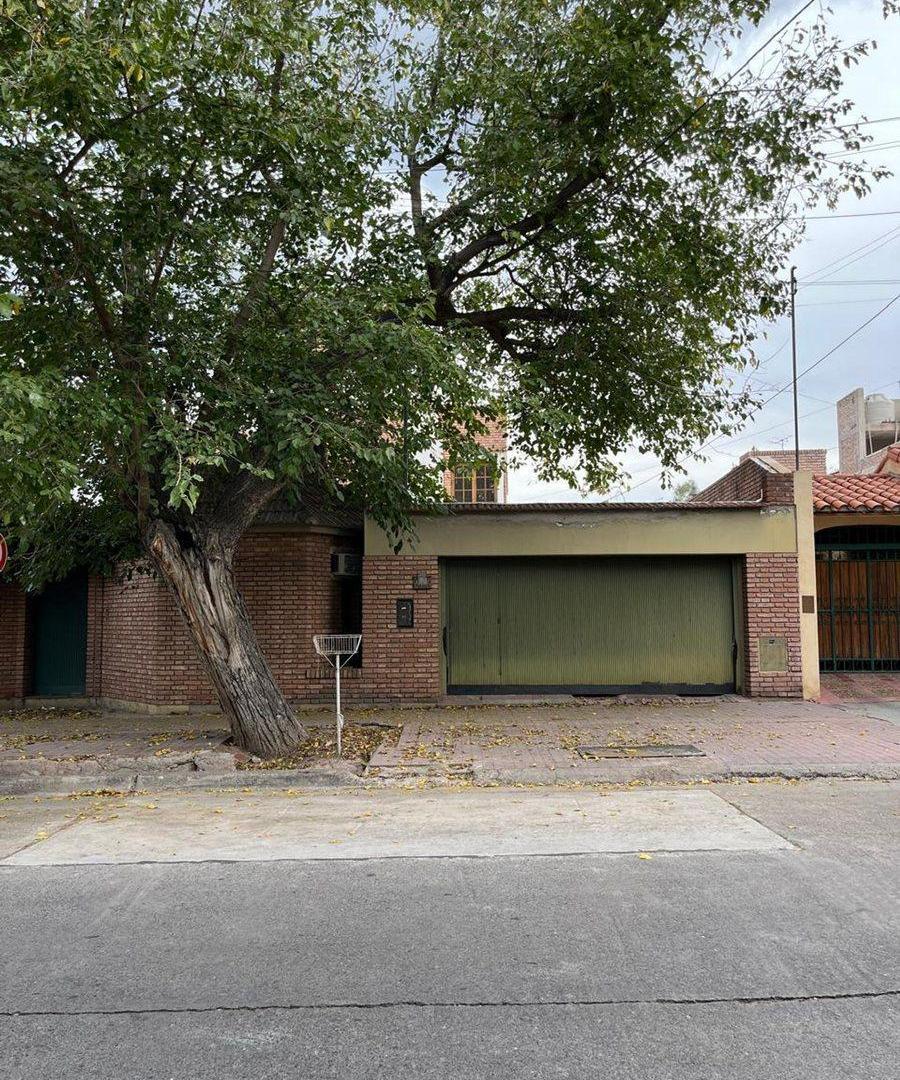 Foto de VENTA CASA EN QUINTA SECCIÓN, MENDOZA, imagen 2