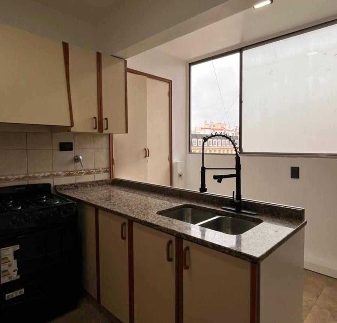Foto de ALQUILER DE SEMIPISO EN PEATONAL 3 DORMI. 2 BAÑOS, imagen 4