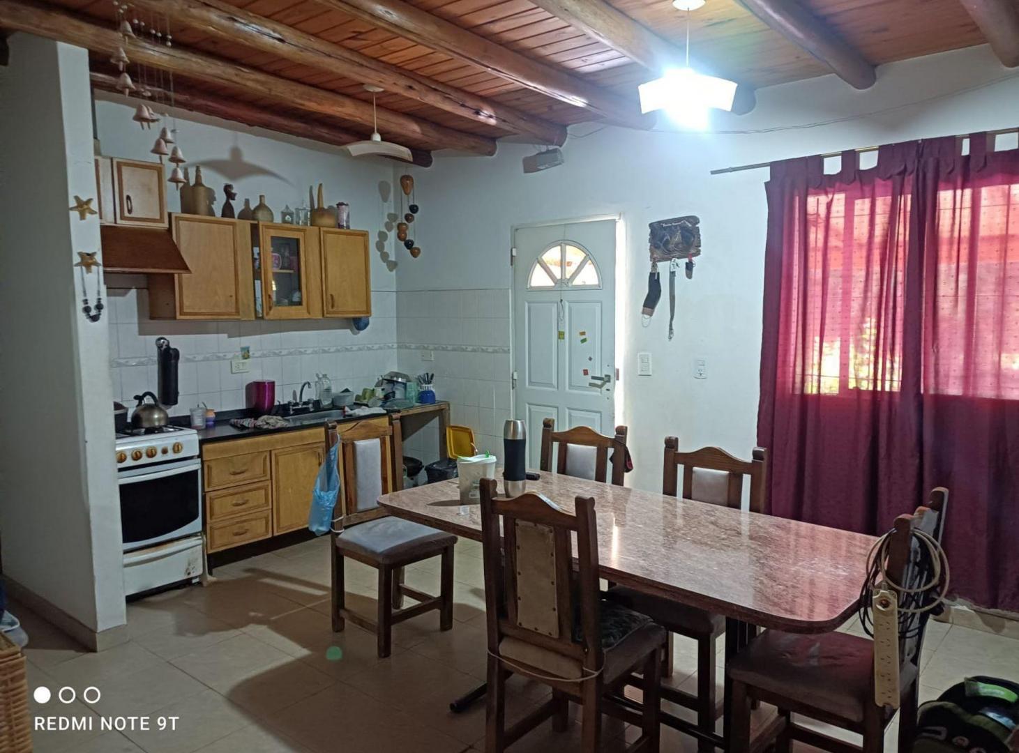 Foto de VENTA CASA CALLE PUEYRREDON CHACRAS DE CORIA, imagen 2