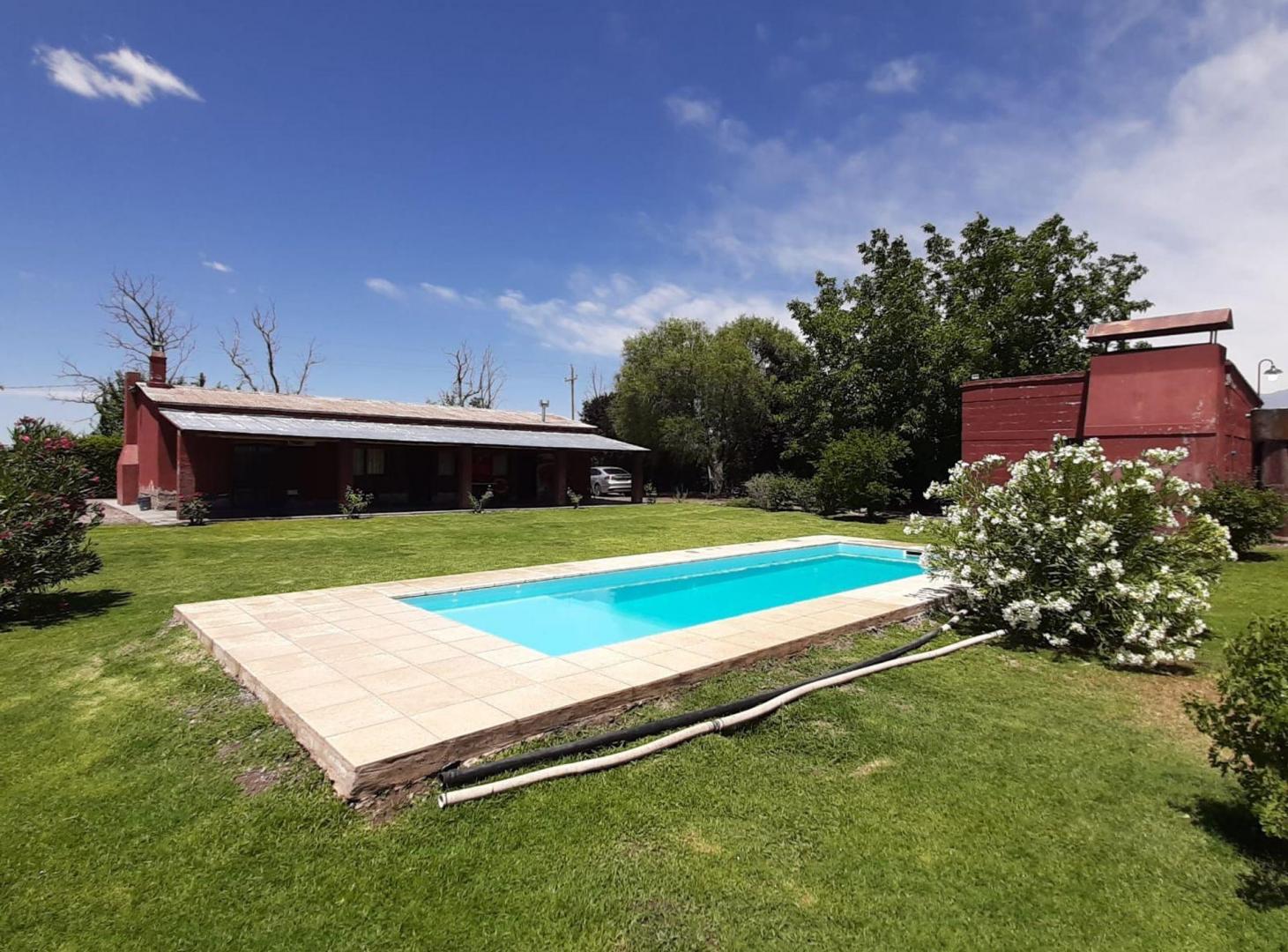 Foto de Casa Rural entre viñas en Venta en Valle de Uco, imagen 2