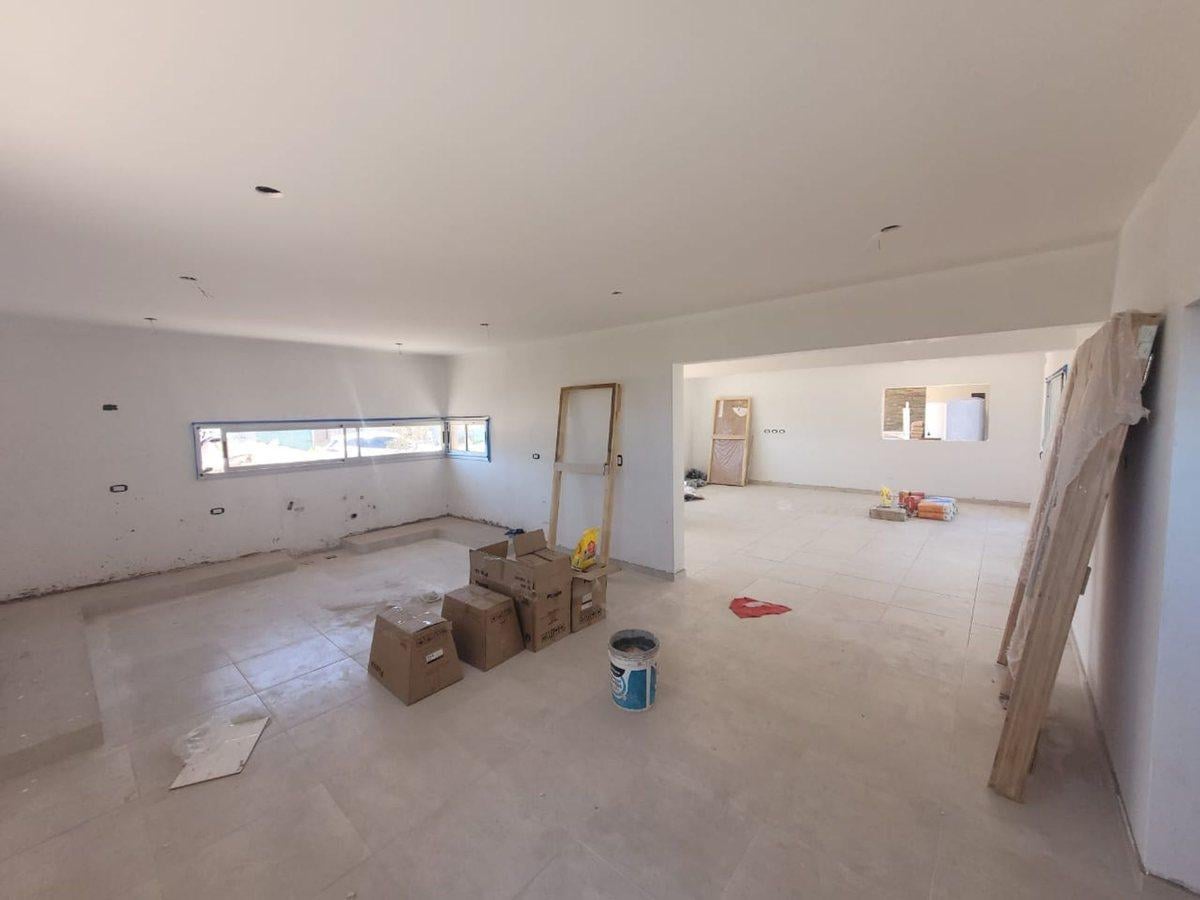 Foto de CASA 3 DORMITORIOS 2 BAÑOS B° GARDENS, imagen 4