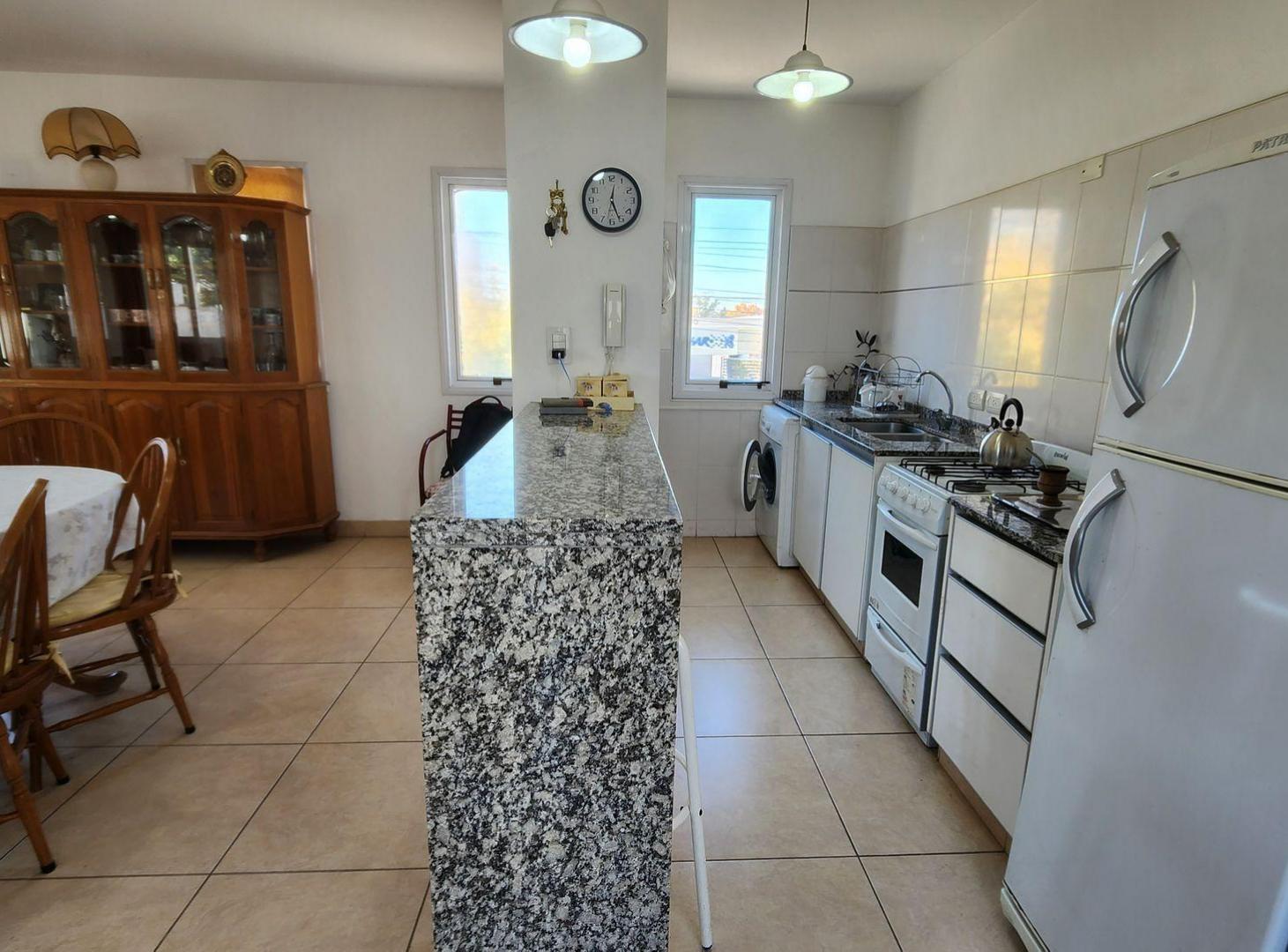 Foto de Venta Lindo y Amplio Depto en el Centro de Maipu, imagen 1