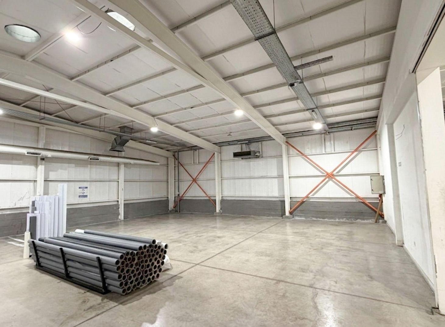 Foto de Venta Galpon/deposito con Oficinas, imagen 5