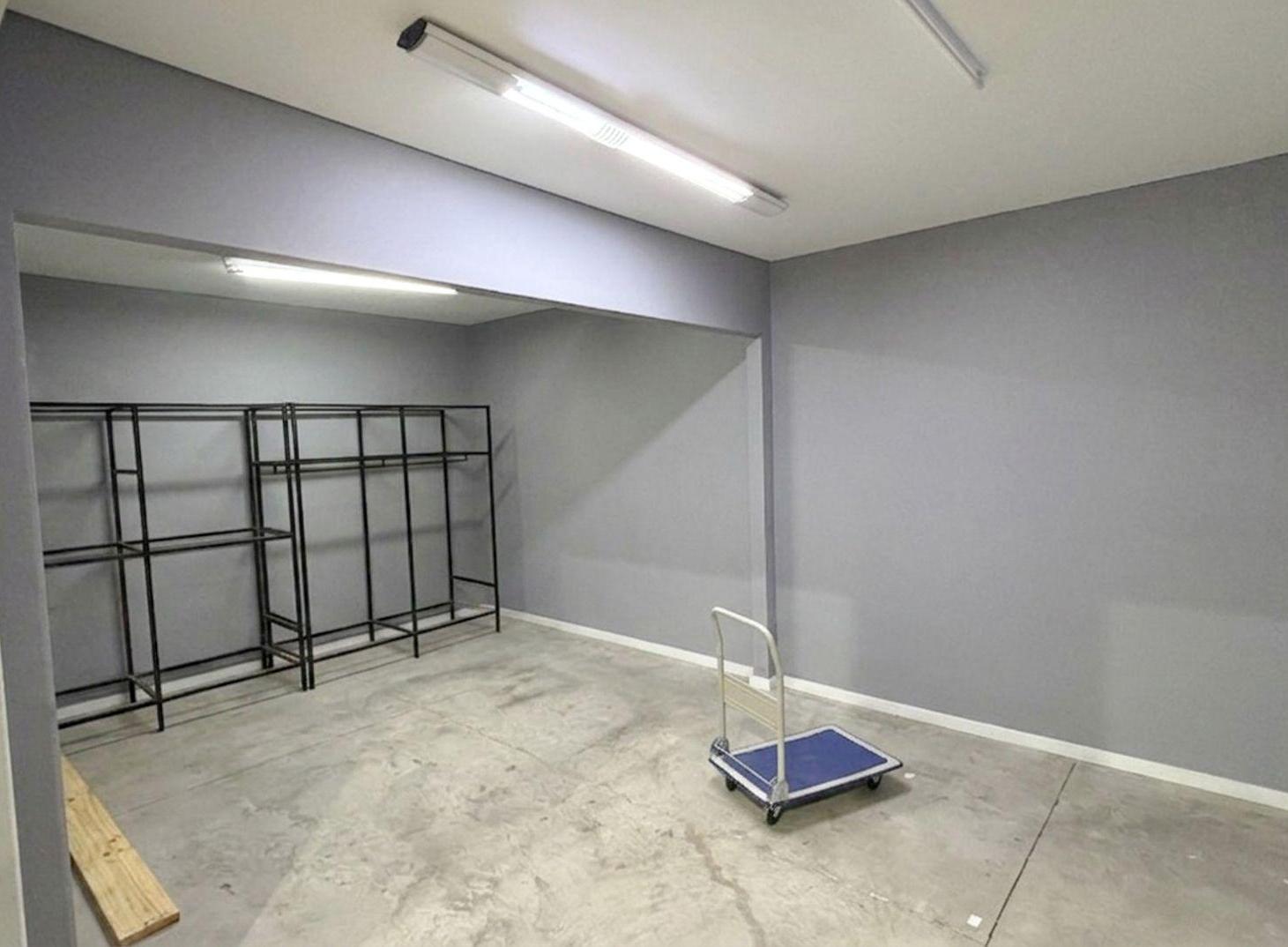 Foto de Venta Galpon/deposito con Oficinas, imagen 3