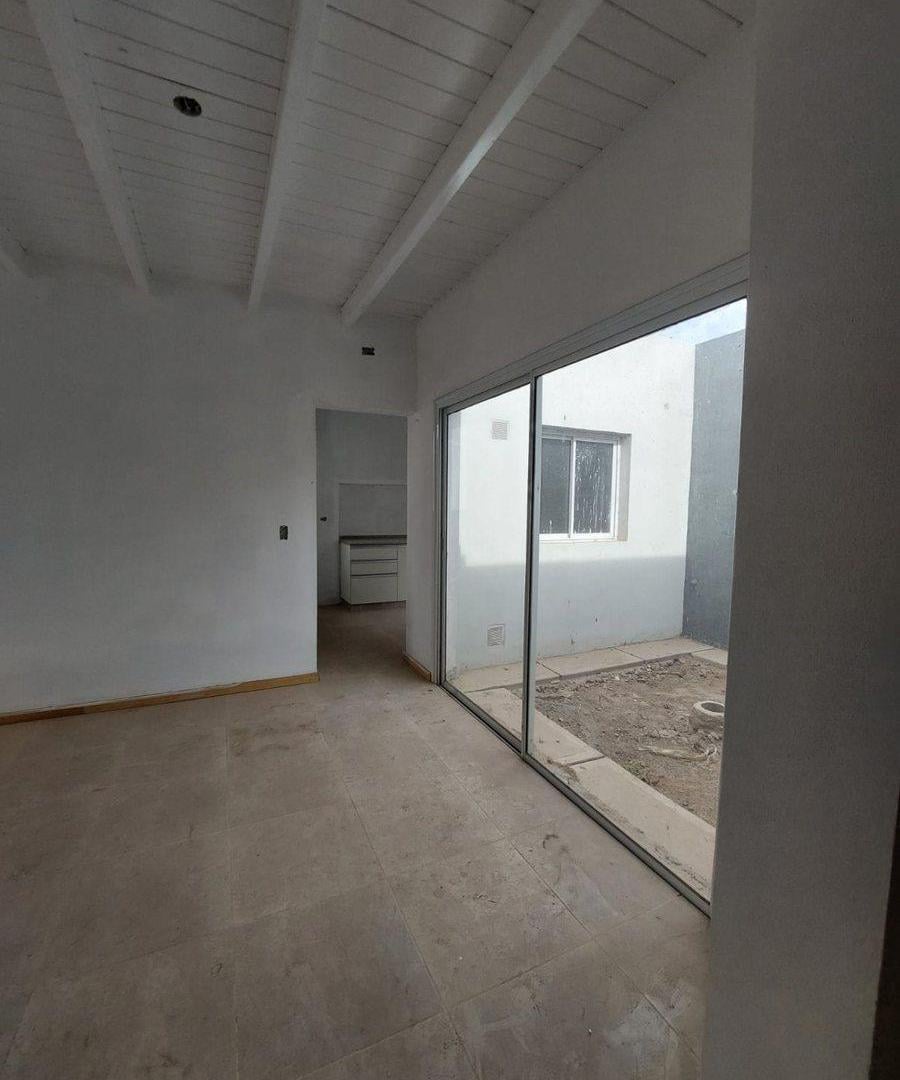 Foto de VENTA CASA MAIPU A ESTRENAR COMPLEJO PRIVADO, imagen 1