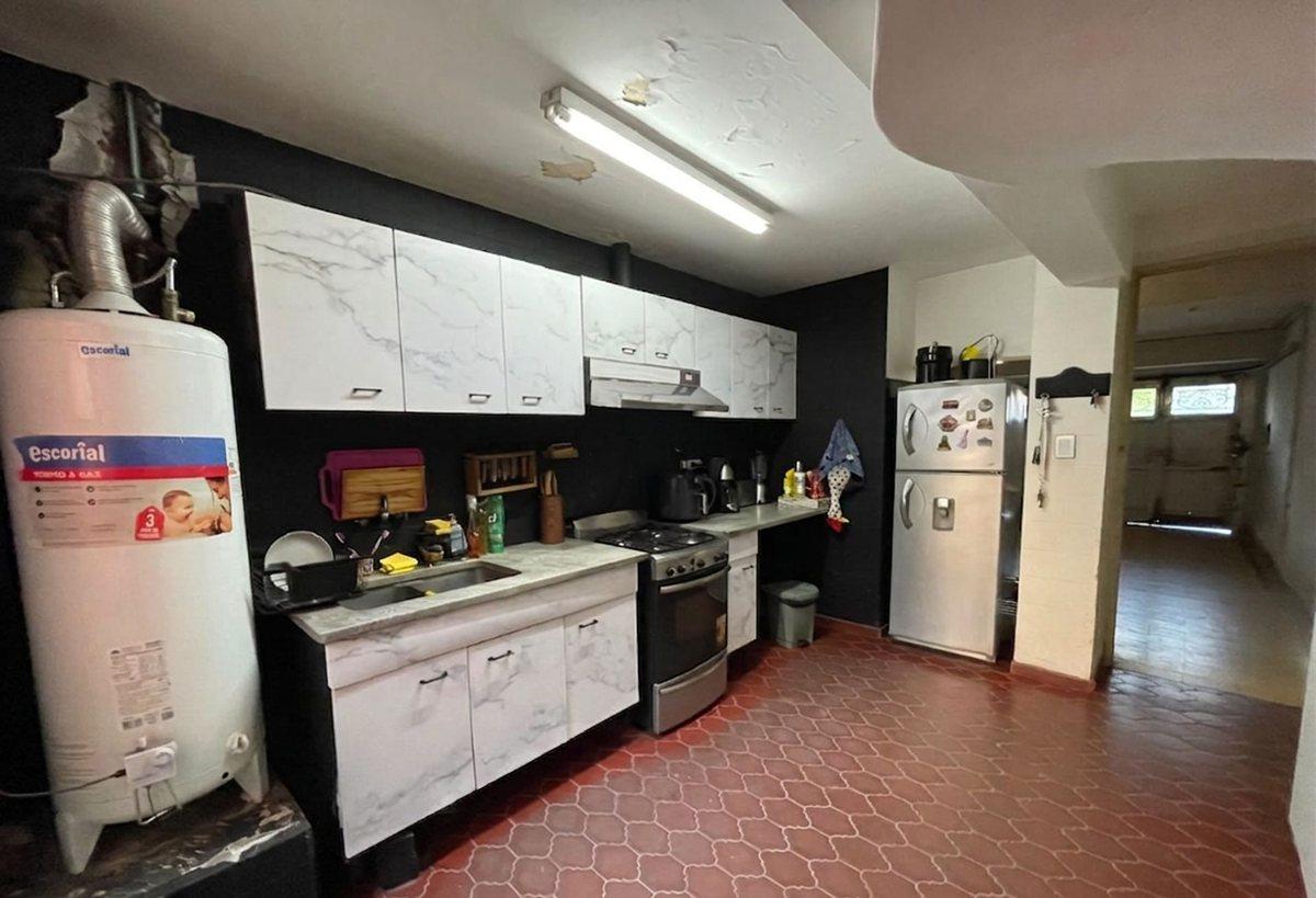 Foto de CASA EN VENTA 4 DORMITORIOS CON PILETA GUAYMALLEN, imagen 4