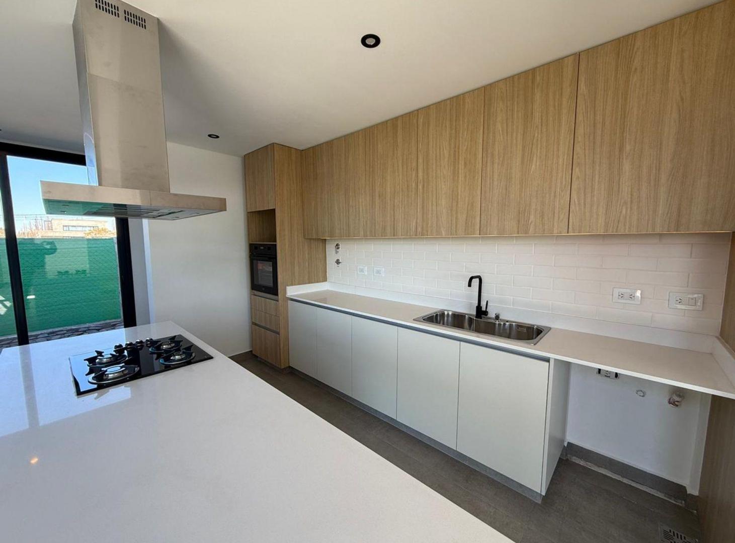 Foto de CASA EN VENTA BARRIO ACACIAS DE TERRADA, imagen 3