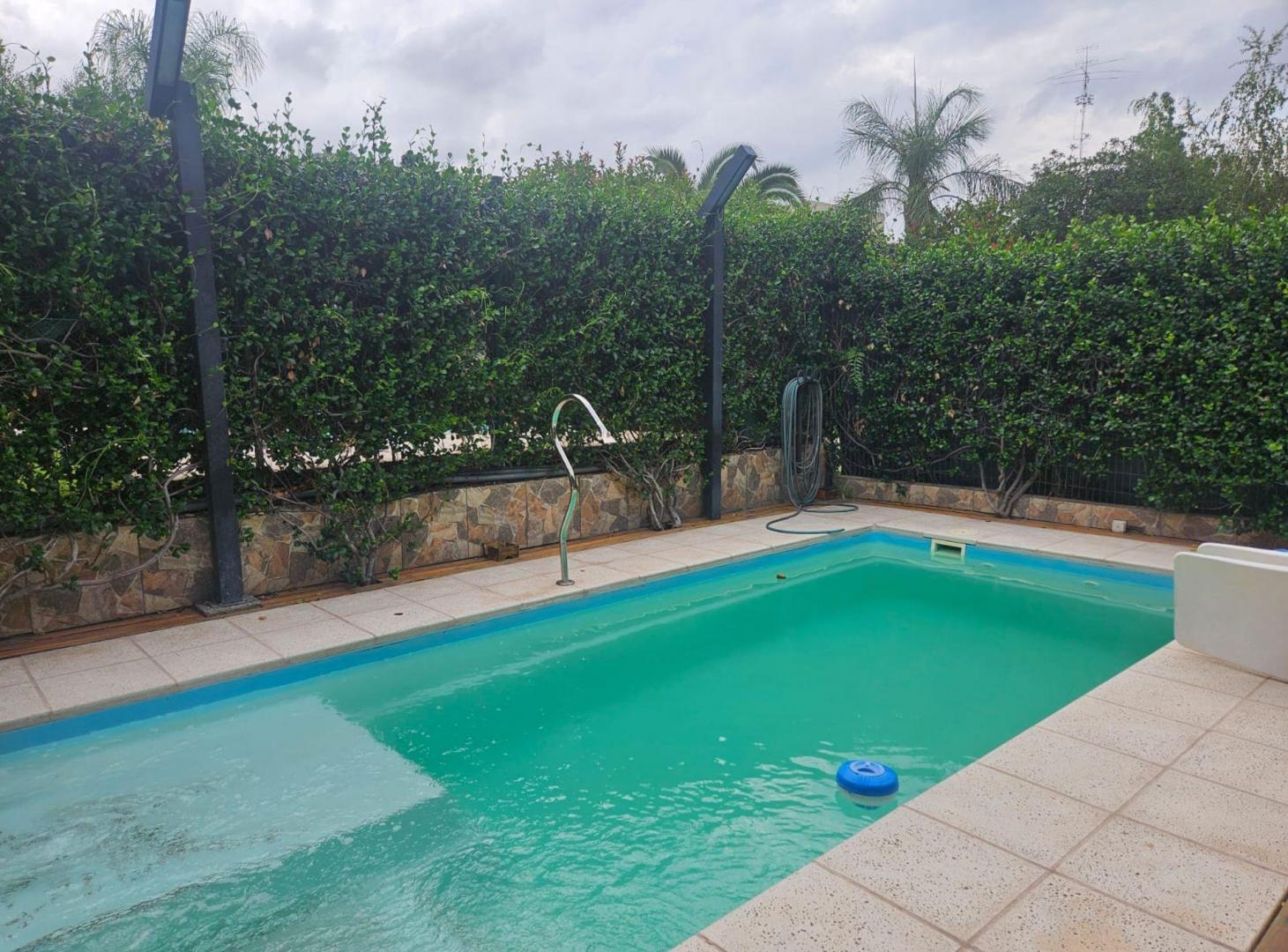 Foto de Exclusiva Casa en Venta en La Barraca - Guaymallen, imagen 2