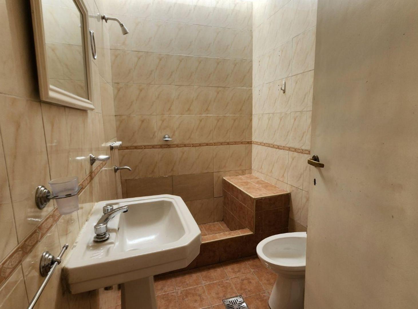 Foto de Venta Casa en 6° Sección a pasos de Parque Central, imagen 4