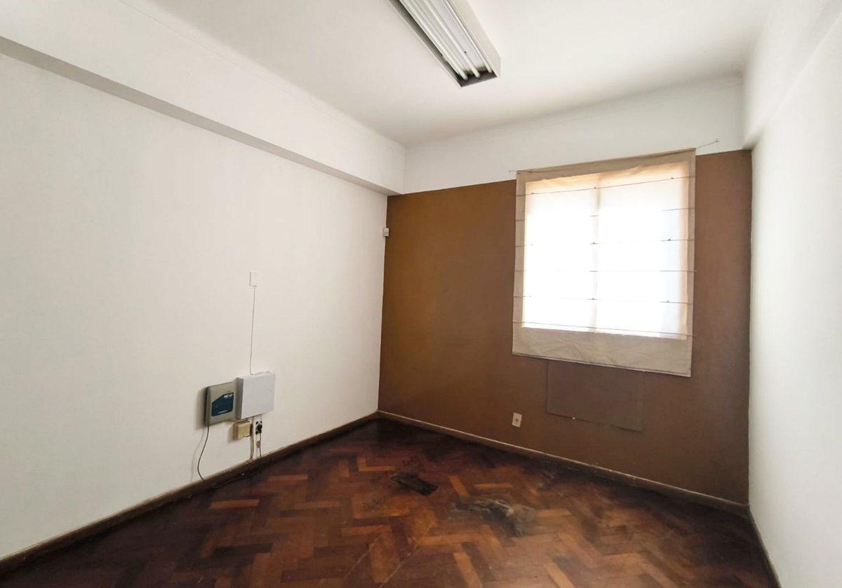 Foto de VENTA OFICINA o DEPTO MICROCENTRO CIUDAD MENDOZA, imagen 4