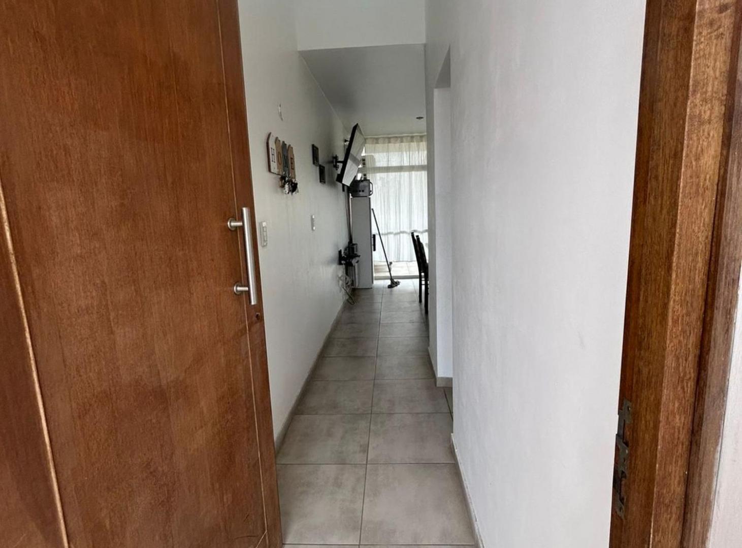 Foto de Venta Departamento Carrodilla Lujan De Cuyo, imagen 2