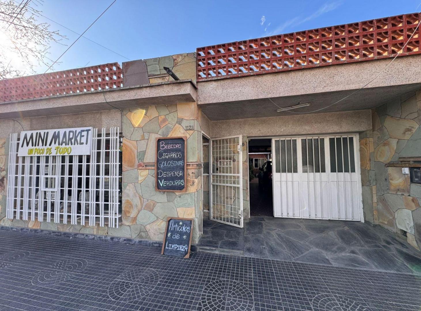 Foto de VENTA LOCAL COMERCIAL DOS PROPIEDADES TERRENO 290M, imagen 5