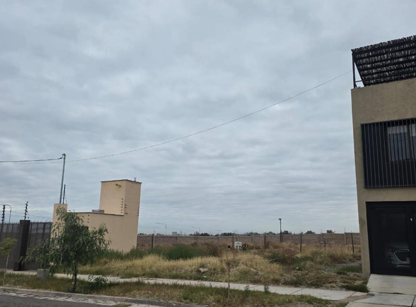 Foto de LOTE EN VENTA COMPLEJO PRIVADO CIUDAD APTO PH, imagen 4
